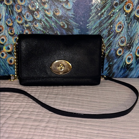 Coach Navy Pebbled Leather w Gold Metal Chain Accented Crossbody Bag - Picture 1 of 15